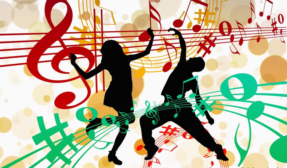 Grafik mit Silhouetten von zwei Menschen, die zwischen Notenlinien tanzen