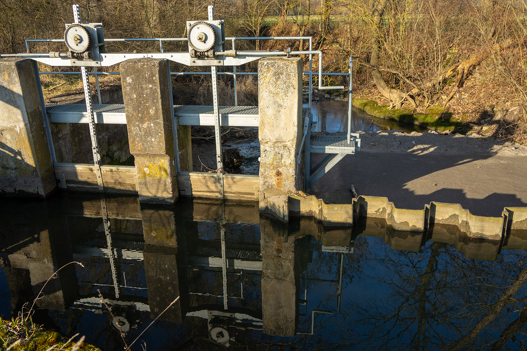 Wehranlage am Bach