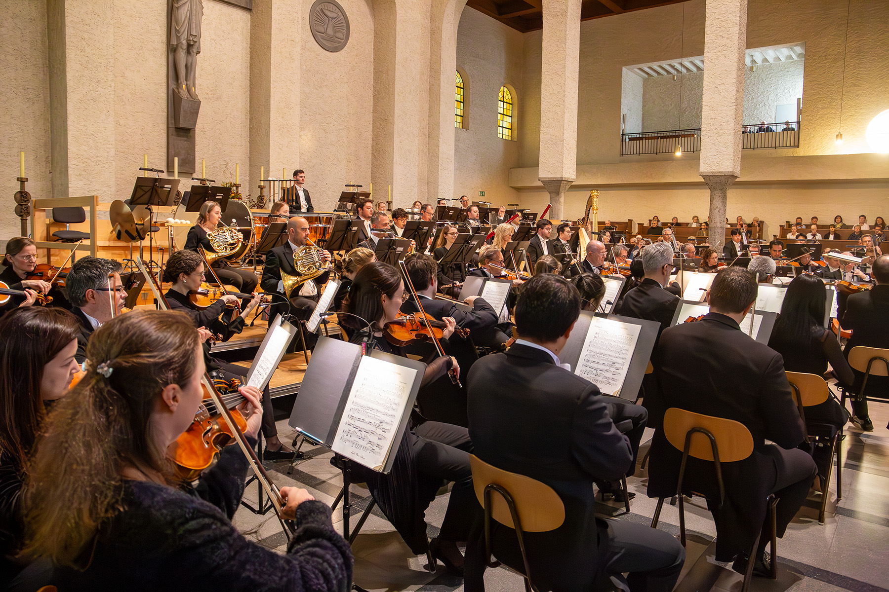 Blick auf ein Orchester