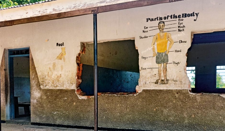 Zerstörtes Schulgebäude