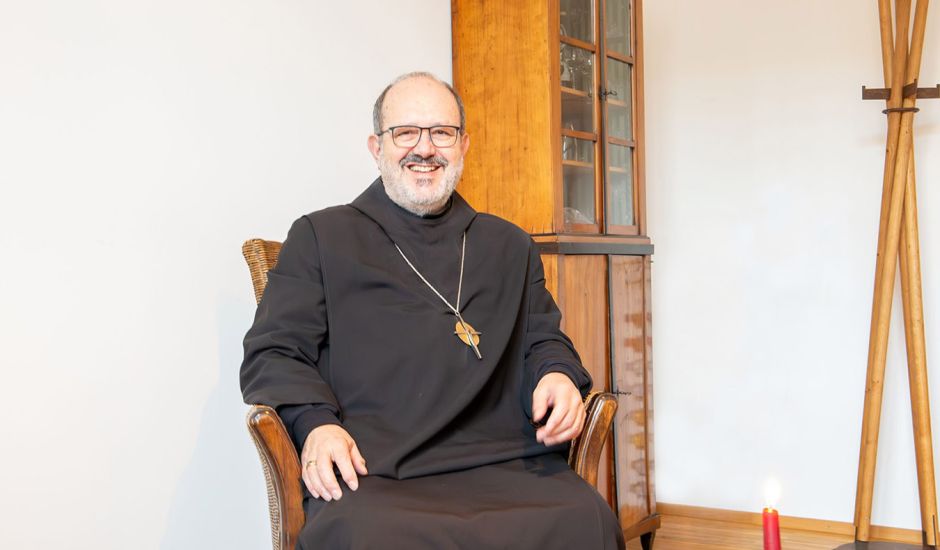 Abt Michael Reepen in seinem Sprechzimmer