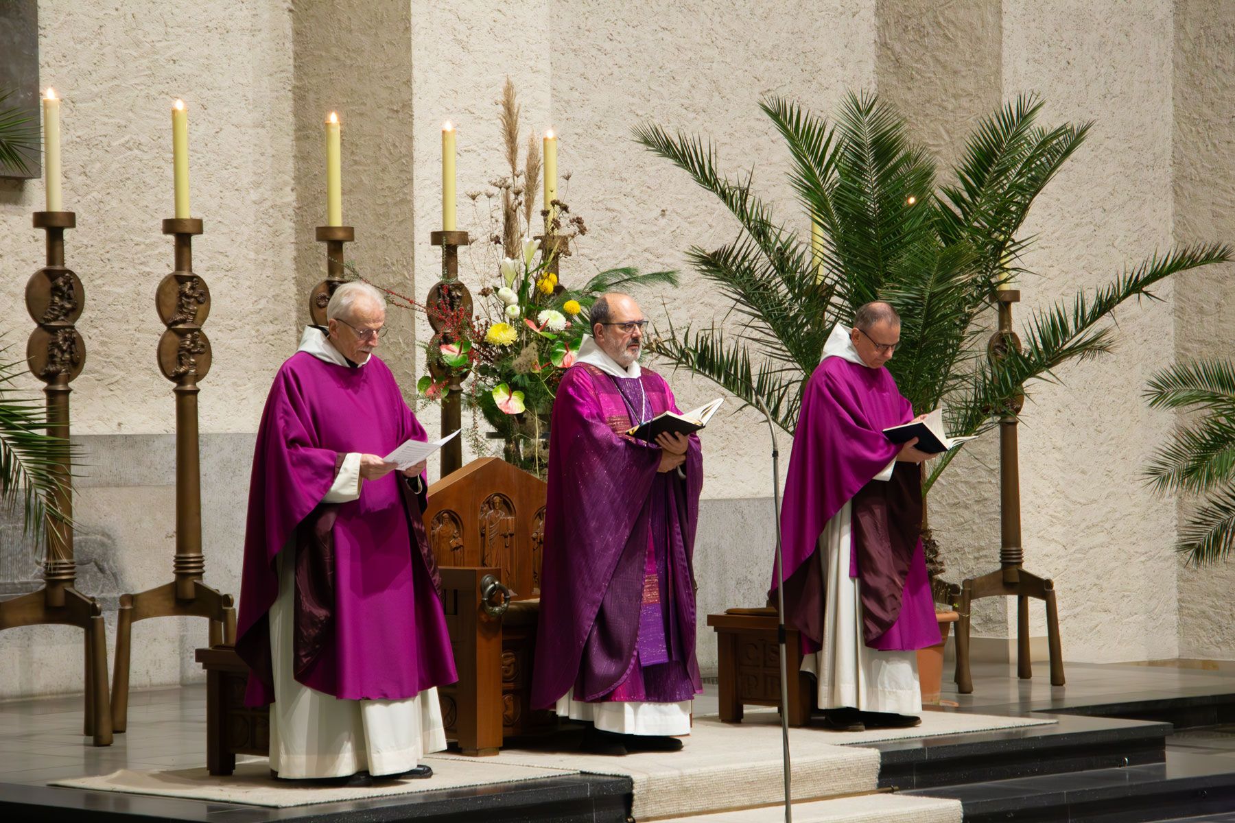 Begrüßung durch Abt Michael Reepen an Allerseelen