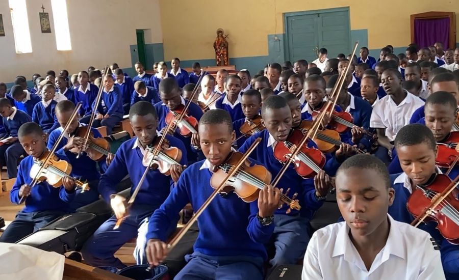 Der Besuch in Tansania beinhaltete viele musikalische Begegnungen