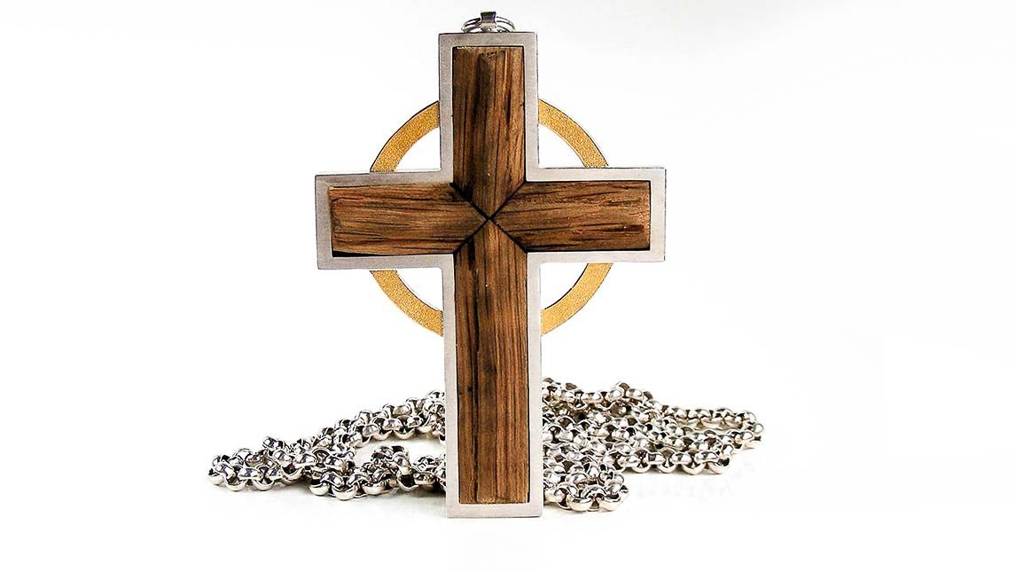 Brustkreuz aus der Klostergoldschmiede Muensterschwarzach