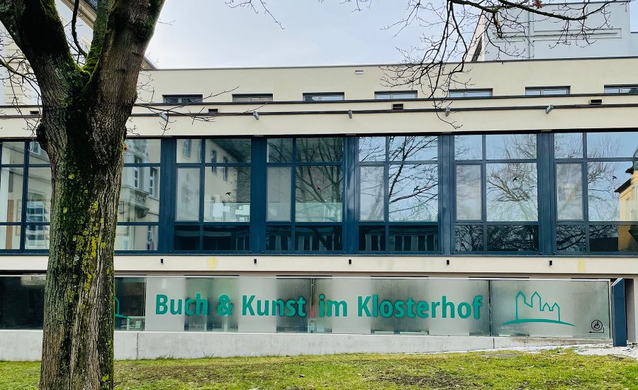 BuchBesuch ist die Veranstaltungsreihe der Buchhandlung der Abtei Münsterschwarzach